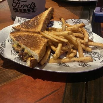 Ford's Garage Plantation - Burned ends sandwich - Bars Near Me - Plantation, Florida Ford's Garage Plantation - Burned ends sandwich - Bars Near Me - Plantation, Florida