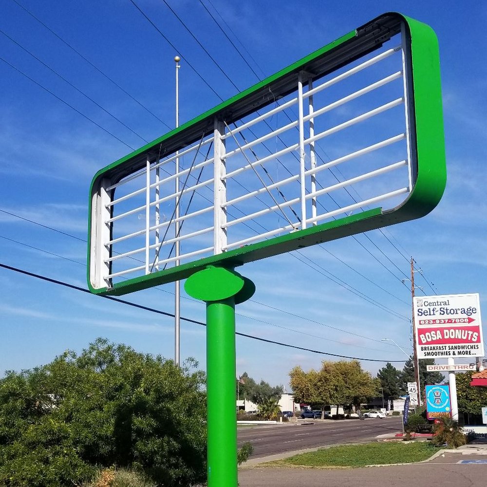 Sign and Banner Xpress - Only left me with the material he couldnt install himself - Printing Services Near Me Sign and Banner Xpress - Only left me with the material he couldnt install himself - Printing Services Near Me