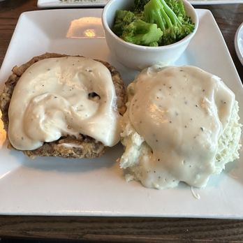 The Goose Eatery & Hangout - Diners Near Me - Lyndon, Kentucky The Goose Eatery & Hangout - Diners Near Me - Lyndon, Kentucky