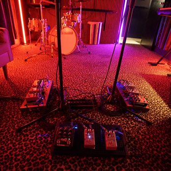 Gonzo's Studios - Our "Emerald" Rehearsal Room, equipped with; Presonus AIR10 x 4, Sennheiser e835 x 2, Yamaha Hip Kit, Alesis Prestige and a Yamaha MG12XU. - Recording & Rehearsal Studios Near Me - New York, New York
