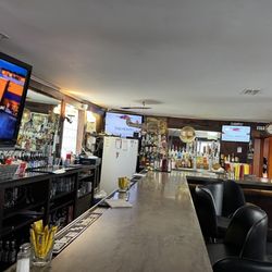 Johnnie's Tavern