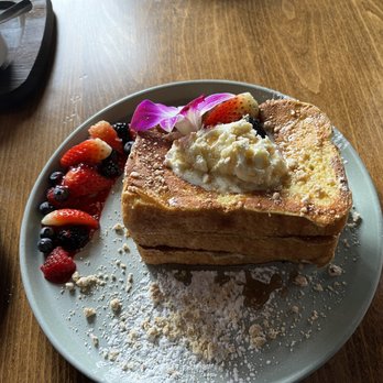 Junior Restaurant - French Toast Brick - Lounges Near Me - Roseville, California Junior Restaurant - French Toast Brick - Lounges Near Me - Roseville, California
