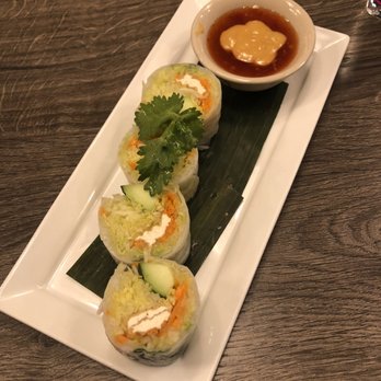 Der Krung - Fresh Summer Rolls - Thai Near Me - New York, New York