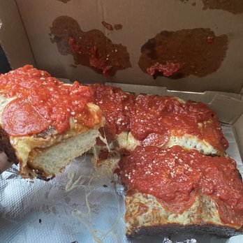 Uncle Doms American Pizza - Pepperoni 4 cut - Pizza Near Me - Troy, New York
