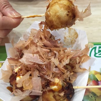 Mojoilla Fresh - Takoyaki, pre-made and stored in a warmer (2 stars) - Creperies Near Me - Flushing, New York