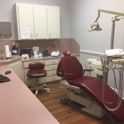 Gary W Mayfield, DDS - One of three Hygiene rooms