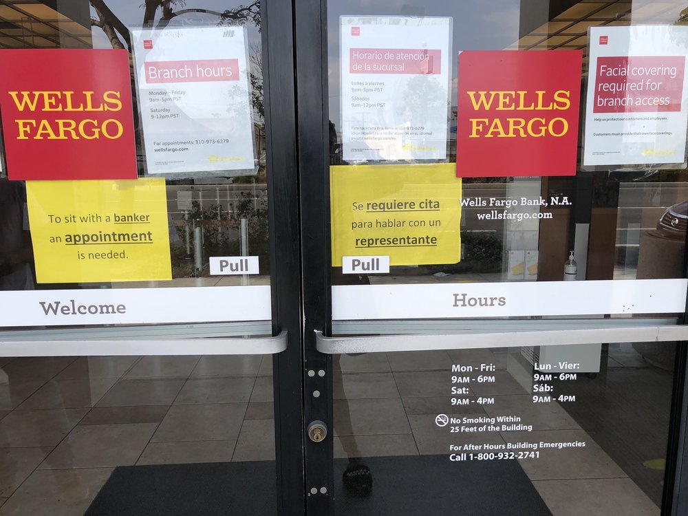 WELLS FARGO BANK Updated August 2024 38 Reviews 13545 Hawthorne