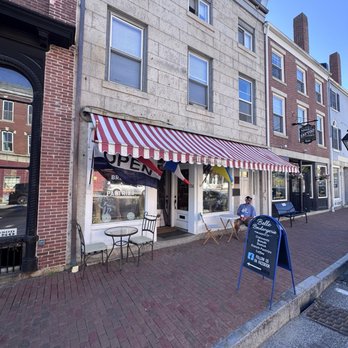 Belle Boulangerie - Bakeries Near Me - Hallowell, Maine