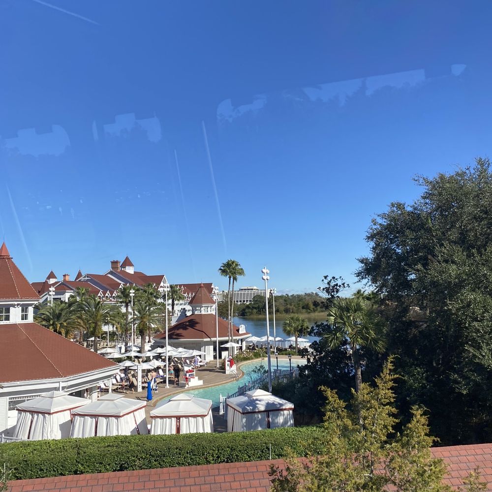 Magic Kingdom Monorail - Public Transportation Near Me - Orlando, Florida Magic Kingdom Monorail - Public Transportation Near Me - Orlando, Florida