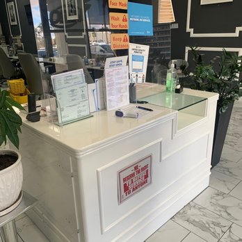 Savy Nails - Front desk/check in - Nail Salons Near Me - Las Vegas, Nevada