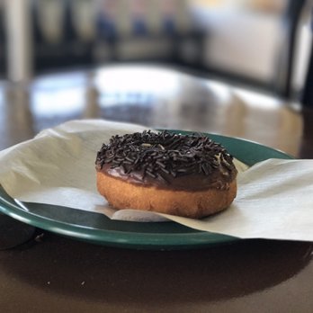 Tan's Doughnuts - Chocolate sprinkled donuts , not very fluffy but with a lot of flavor - Donuts Near Me - Santa Rosa, California