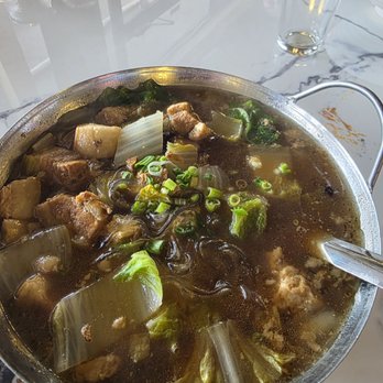 Long Gong Restaurant - Chinese Near Me - Miami, Florida