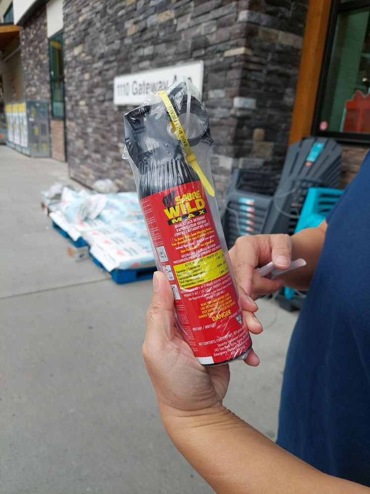 CANADIAN TIRE Updated August 2024 27 Reviews 1110 Gateway Avenue