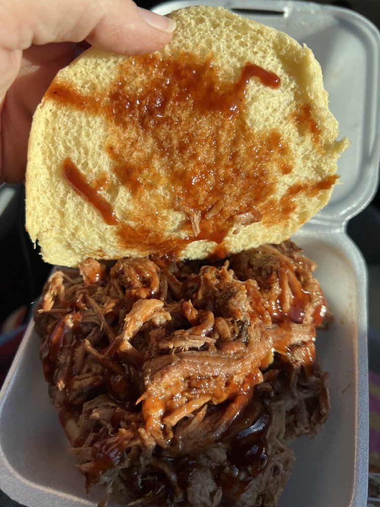 Rib Tips & Catering Logo