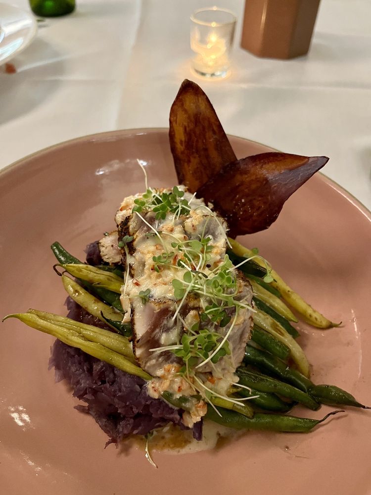 LEHUA RESTAURANT 18 Photos 600 Imiloa Pl, Hilo, Hawaii Hawaiian