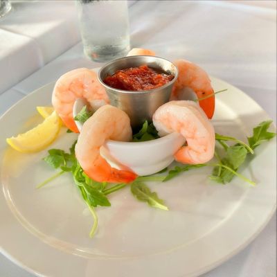 Finz Bar & Grill by null