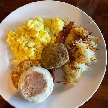 Devil's Pool Restaurant - American Near Me - Ridgedale, Missouri