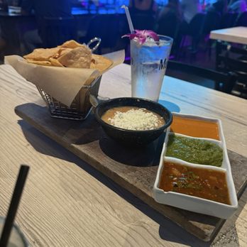 La Cosecha Mexican Bistro - Chips and salsa , small side of bean dip. $5 not complimentary. - Mexican Near Me - Baldwin Park, California La Cosecha Mexican Bistro - Chips and salsa , small side of bean dip. $5 not complimentary. - Mexican Near Me - Baldwin Park, California
