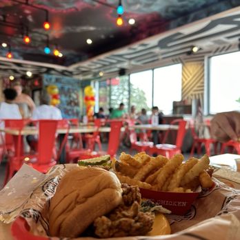 Dave's Hot Chicken - Chicken Shop Near Me - Apple Valley, Minnesota Dave's Hot Chicken - Chicken Shop Near Me - Apple Valley, Minnesota
