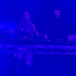 Rich's Houston - Anaya and Thomas Gold kicking it !