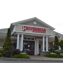 Riverhead Building Supply - Store entrance