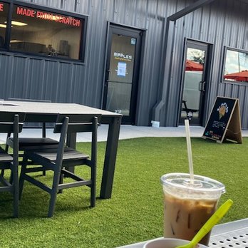 Ripples Handcrafted Ice Cream - outside seating with latte and ice cream - Ice Cream & Frozen Yogurt Near Me - Winter Haven, Florida