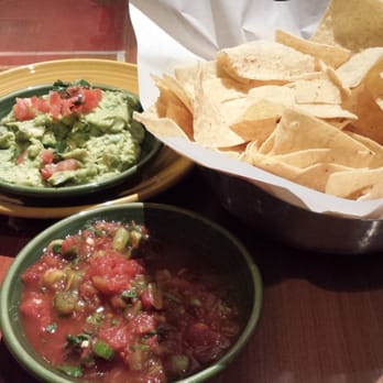 Cactus Restaurants - Guacamole with tortilla chips and salsa - Tex-Mex Near Me - Bellevue, Washington Cactus Restaurants - Guacamole with tortilla chips and salsa - Tex-Mex Near Me - Bellevue, Washington