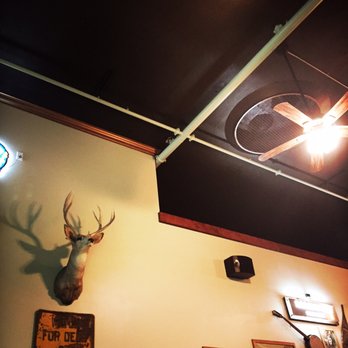 Peaks and Pints - Mountain-y decor - Beer Bar Near Me - Tacoma, Washington