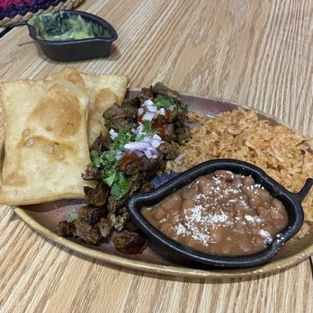 Salsa Verde Grill - Sopaipillas plate with carne asada - New Mexican Cuisine Near Me - Bar Harbor, Maine
