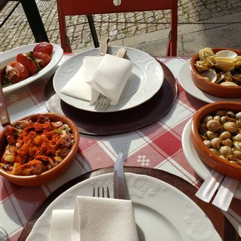 Taberna Cais das Pedras - Grilled sausage: upper left Octopus: lower left Clams: upper right Snails: lower left - Portuguese Near Me - Porto, 13 Taberna Cais das Pedras - Grilled sausage: upper left Octopus: lower left Clams: upper right Snails: lower left - Portuguese Near Me - Porto, 13