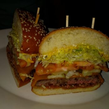 R+D Kitchen - Cheeseburger - New American Near Me - Santa Monica, California