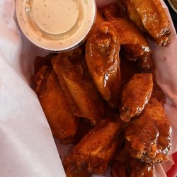 The Burger Barn - Spicy lemon pepper wings