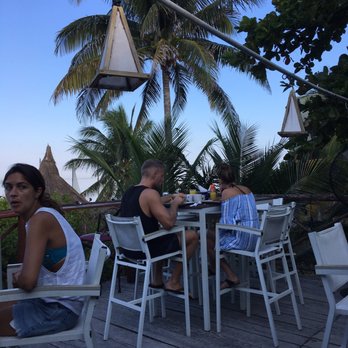 19.5 Km Restaurant - Seafood Near Me - Cancún, ROO