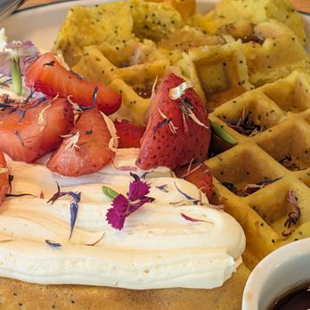 Two Hands - Breakfast & Brunch Near Me - Dallas, Texas Two Hands - Breakfast & Brunch Near Me - Dallas, Texas