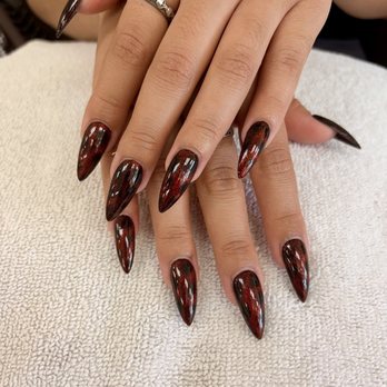 Classy Nail Polish - Nail Salons Near Me - Tustin, California