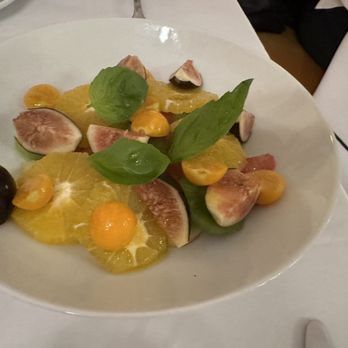 Raf's - Fruit salad - Bakeries Near Me - New York, New York