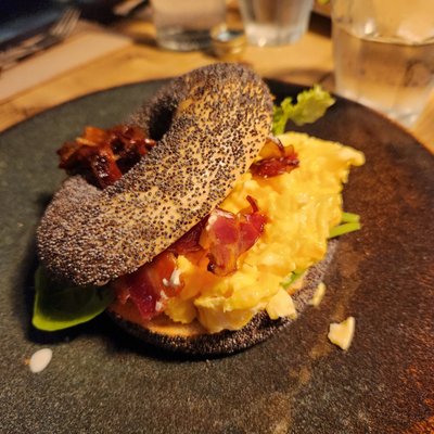 laptop friendly cafe