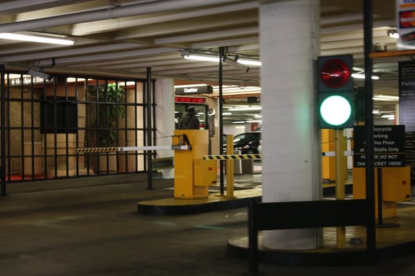 SUTTER STOCKTON GARAGE - Updated March 2025 - 105 Photos & 410 Reviews