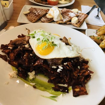 Early Bird - New American Near Me - Fullerton, California