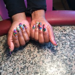 I absolutely love the custom hand desin she did