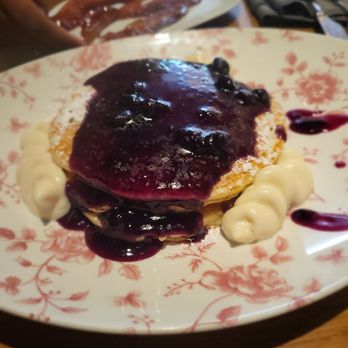 HIDE+SEEK - Lemon Ricotta Pancakes - honey-whipped ricotta, blueberry compote, maple syrup - New American Near Me - Chicago, Illinois HIDE+SEEK - Lemon Ricotta Pancakes - honey-whipped ricotta, blueberry compote, maple syrup - New American Near Me - Chicago, Illinois