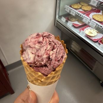 Niles Ice Cream Sweets & Eats - Ice Cream & Frozen Yogurt Near Me - Fremont, California Niles Ice Cream Sweets & Eats - Ice Cream & Frozen Yogurt Near Me - Fremont, California