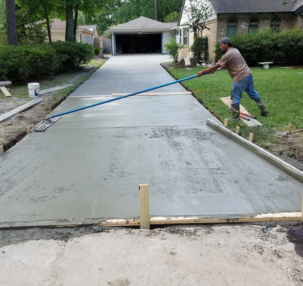 Slide of Laccs Construction Pros