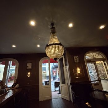 21st Amendment at La Louisiane - Bars Near Me - New Orleans, Louisiana