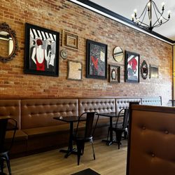 The Nook Creperie - Interior deco