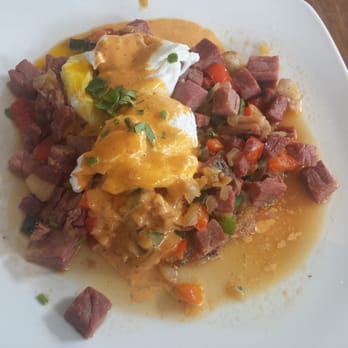 The Vig Fillmore - Corned beef hash and eggs - New American Near Me - Phoenix, Arizona