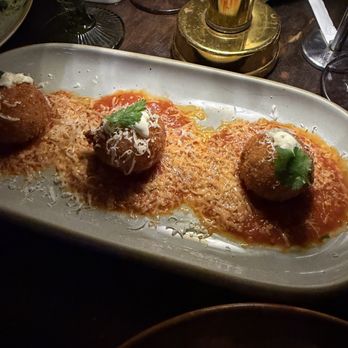 Oscar Wilde - small plate arancini - Cocktail Bars Near Me - New York, New York Oscar Wilde - small plate arancini - Cocktail Bars Near Me - New York, New York