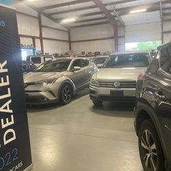 G2 Motorcars - Showroom! Our truck is not pictured as it was waiting out front for us!