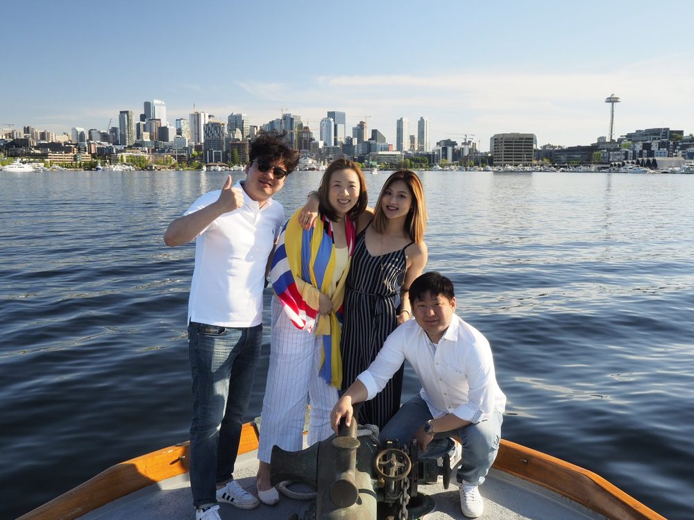 Seattle Boat Cruise Logo