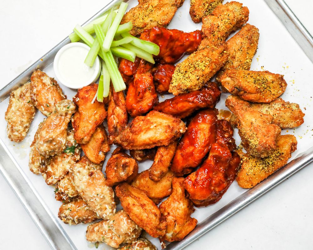 Wings & Things Logo